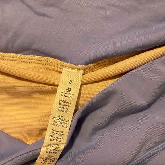 Size 8 lulu shorts with lining - Picture 4 of 4